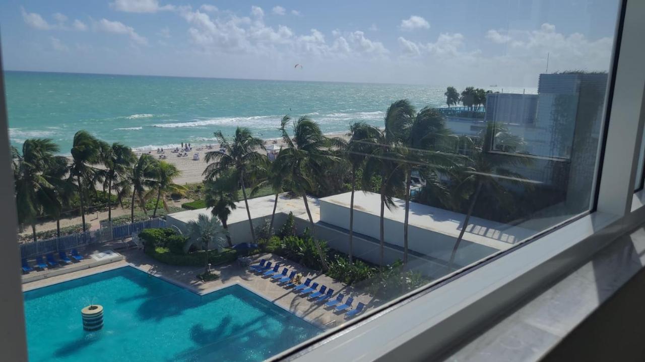 Sherry Frontenac Oceanfront Miami Beach Exterior photo