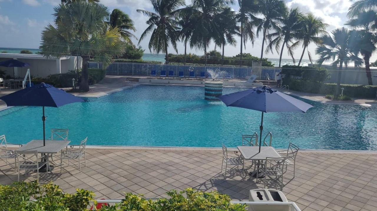 Sherry Frontenac Oceanfront Miami Beach Exterior photo