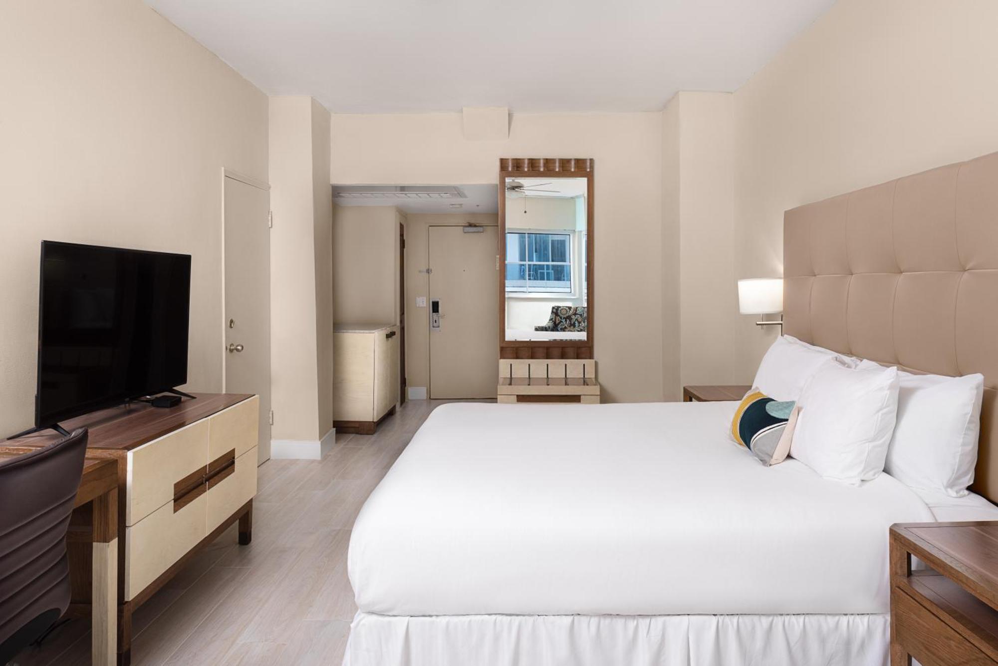 Sherry Frontenac Oceanfront Miami Beach Exterior photo
